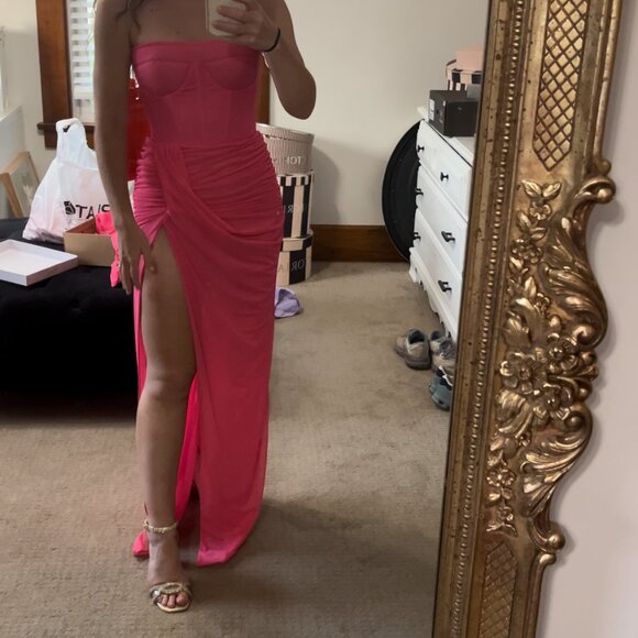 Milla Striking pink off-the-shoulder maxi dress XS, with detachable sleeves NWT - Picture 8 of 8